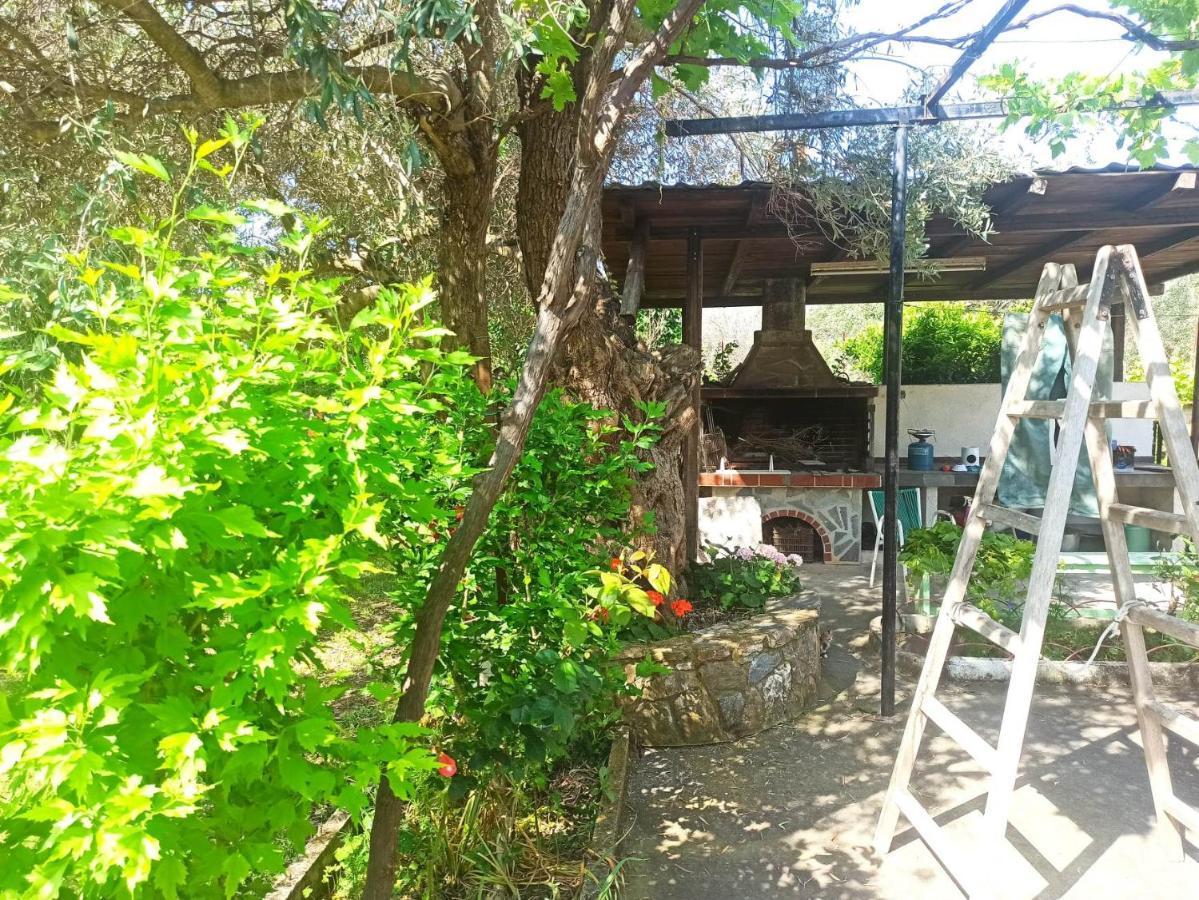 Zephyr Guest House Lefokastro Exterior photo